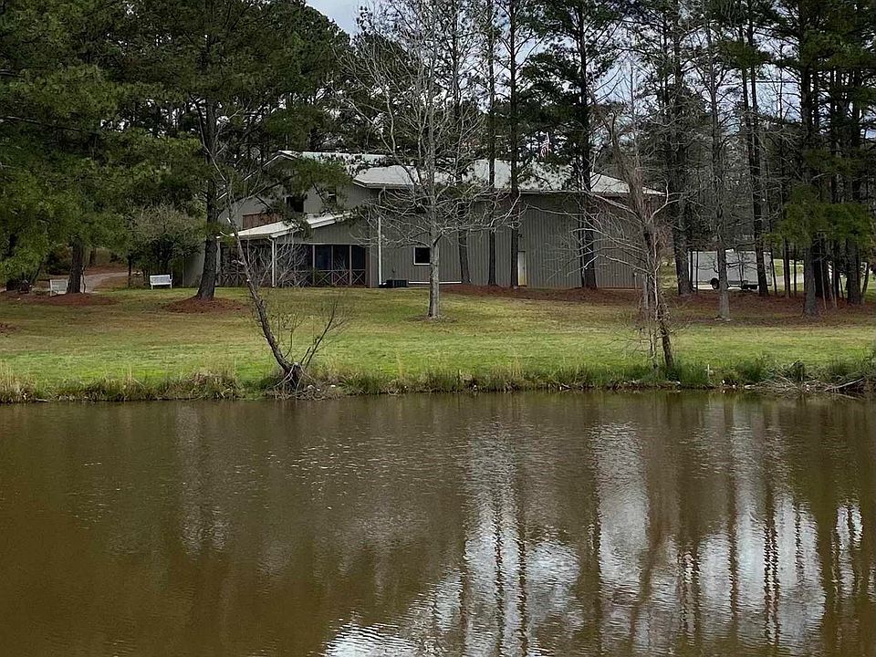 2nd image of Fischer Spur Rd