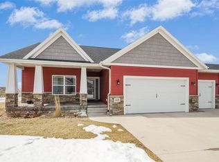 1155 Sunrise Dr, Ely, IA 52227