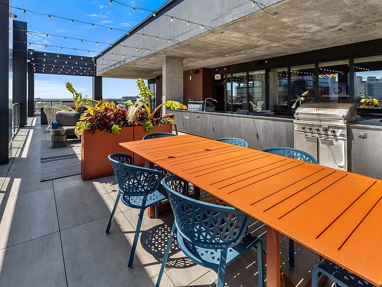 Patio Grill Space at The Mason Apartments in Chicago, IL 60607