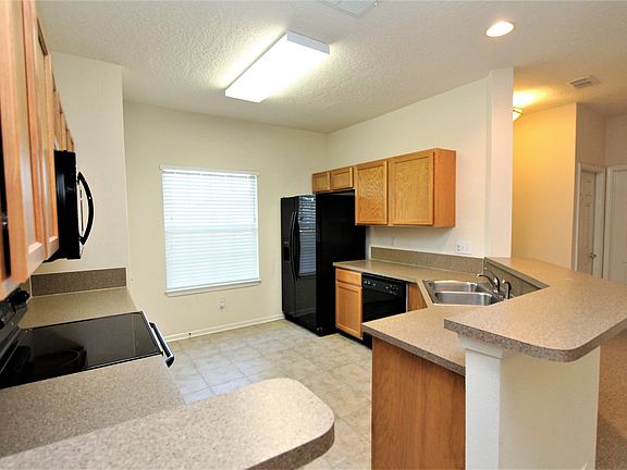 2nd image of 254 Wooded Crossing Cir