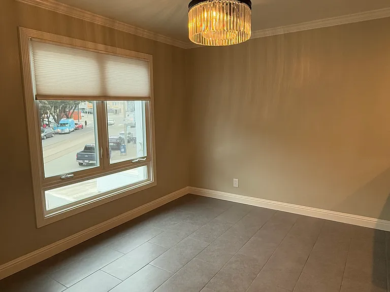 4083 19th Ave — Photo 3