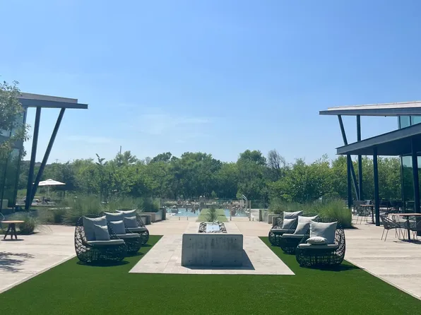 8901 Looksee Ln, Austin, TX 78744