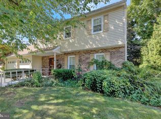 802 Apple Dr, Wyomissing, PA