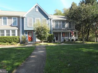 1623 Poplar Grove Dr, Reston, VA 20194