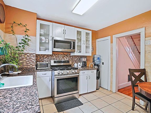 5th image of 59-11 Fresh Pond Rd #1