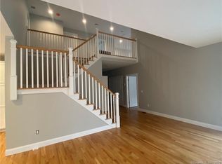 14 Kaatskill Ln E, Lyme, CT 06357