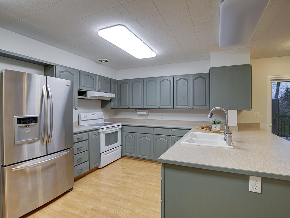 1st image of 1740 Bel Aire Ave