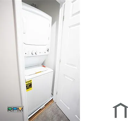 2 bed, $1,900 — Photo 4
