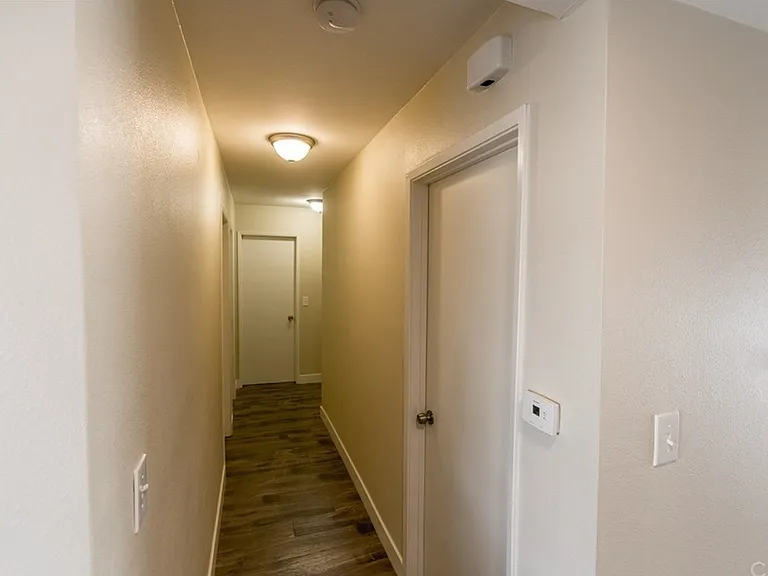 152 E Shady Grove Dr — Photo 11