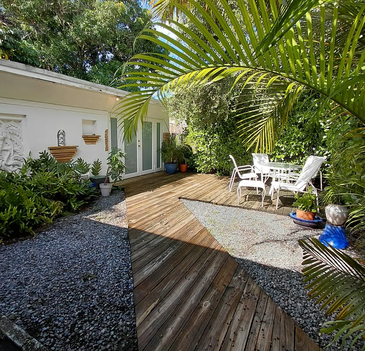 2 bed, 800 sqft, $2,200 — Photo 2