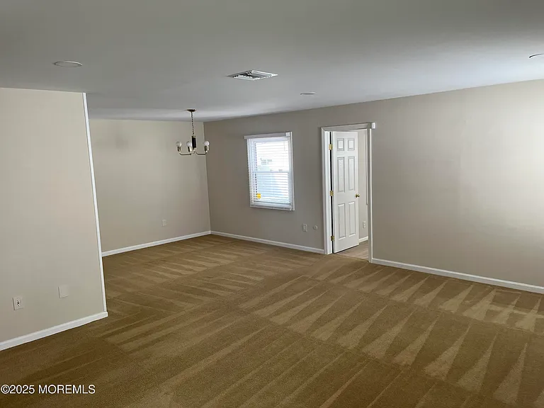 32 Idlewild Ln — Photo 9