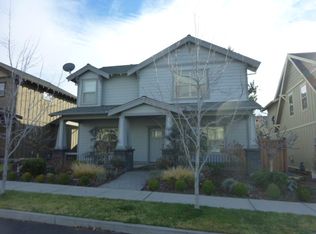 3063 NE Wells Acres Rd, Bend, OR 97701