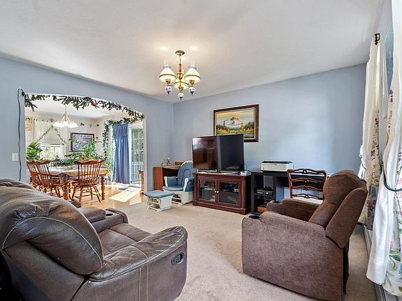 5th image of 4 Lynde St
