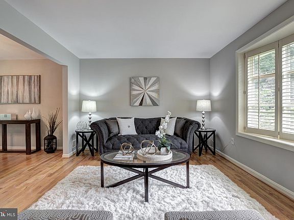 5th image of 5018 Wheatstone Dr