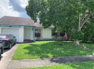 1905 SW 84th Ter, North Lauderdale, FL 33068
