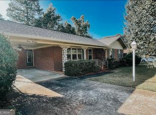 313 Leola Dr, Griffin, GA 30224