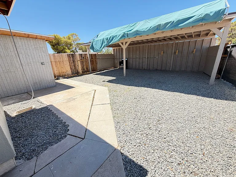 405 N Gold Canyon St — Photo 15