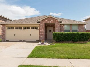 1960 Copper Mountain Dr, Justin, TX 76247