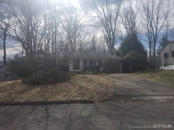 92 Birch Lane, Naugatuck, CT 06770