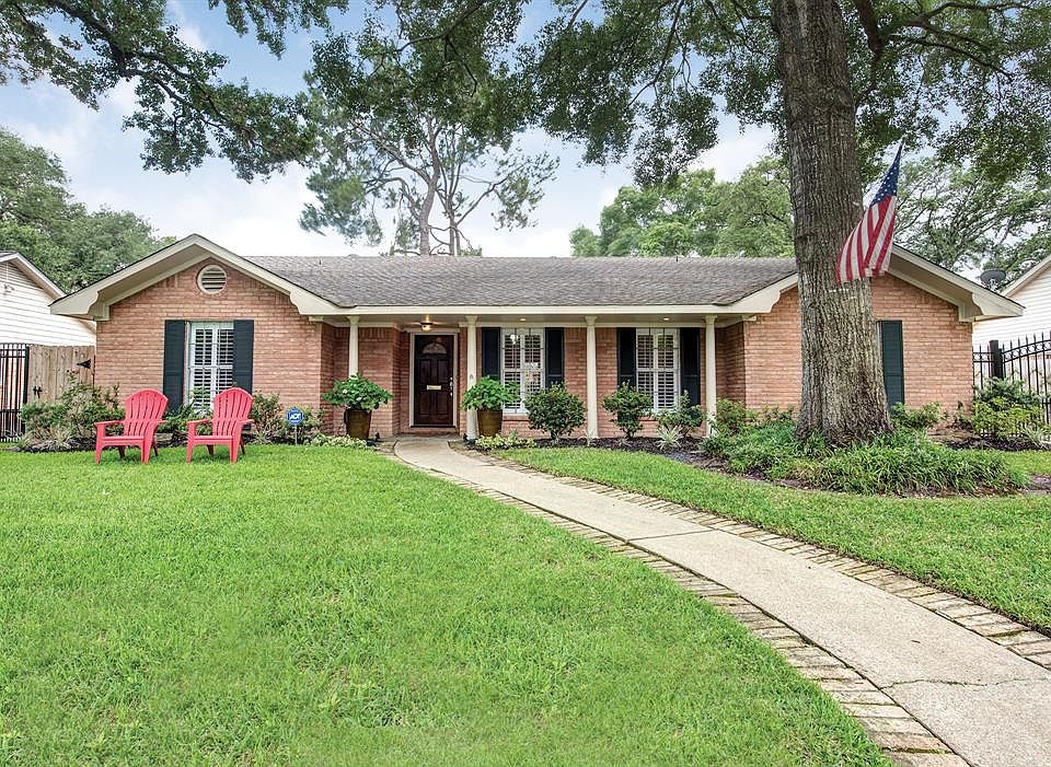 1st image of 10043 Briar Rose Dr