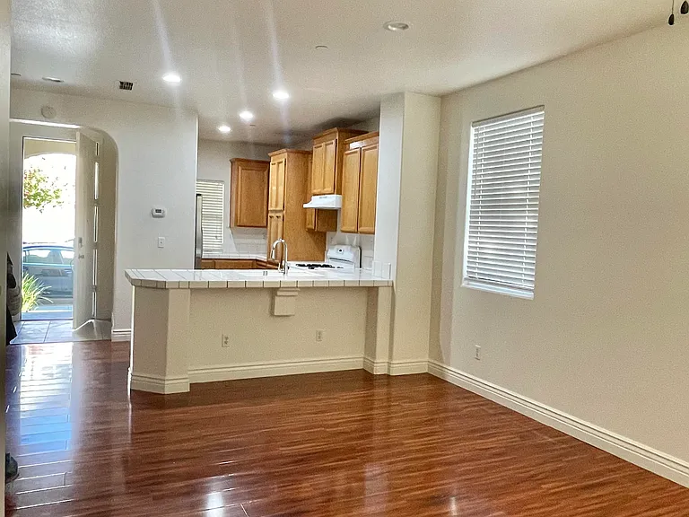 8885 Brecon Way — Photo 2