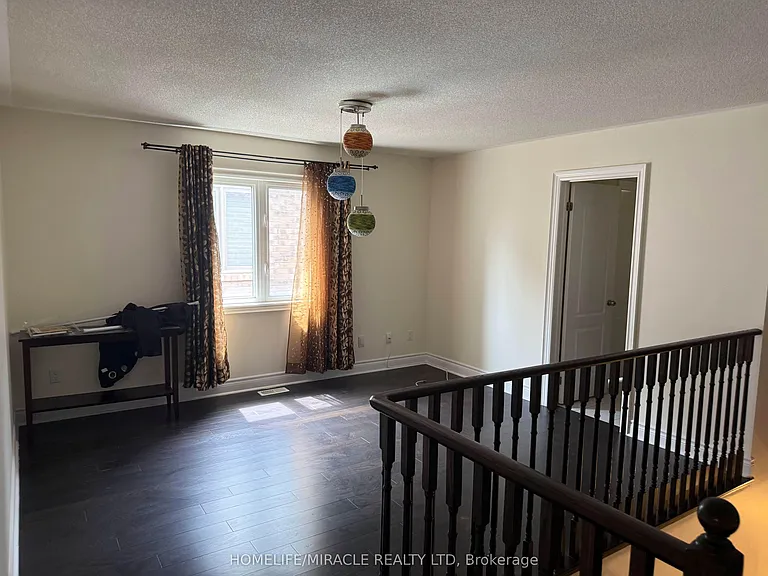 3 Elwin Rd — Photo 14