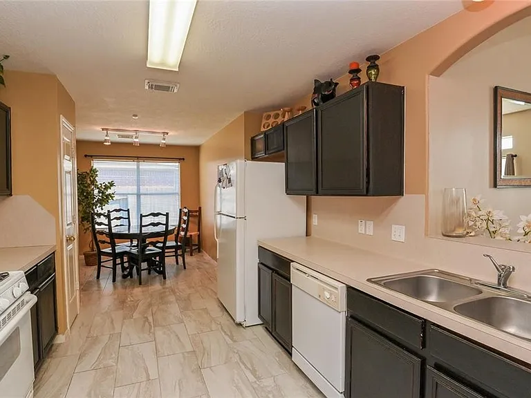 18446 S Wimbledon Dr — Photo 16