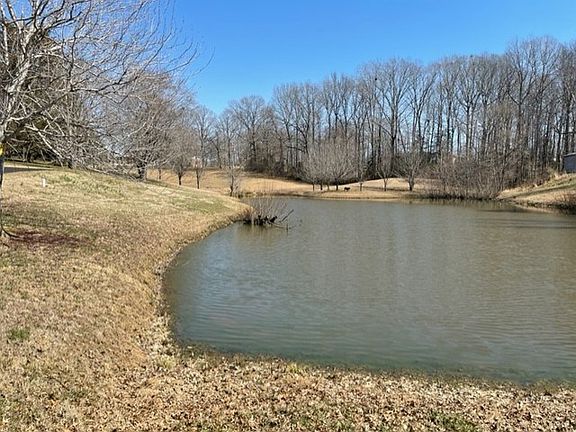 3rd image of 115 Norwood Dr