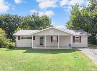 126 Spain Cir, Harriman, TN 37748