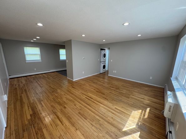 50 Mountain Laurel Dr