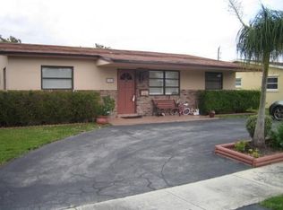 7781 NW 40th St, Hollywood, FL 33024