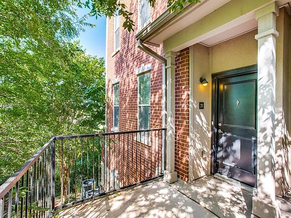 3rd image of 541 Cabral Cir #212T