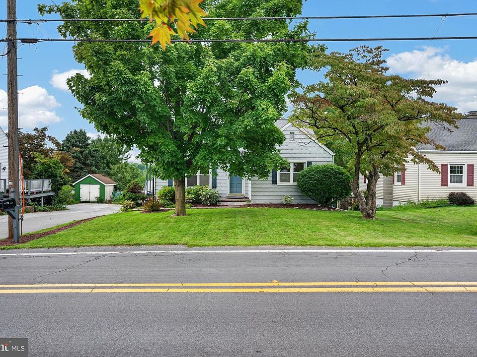 1st image of 2572 Sheaffer Rd