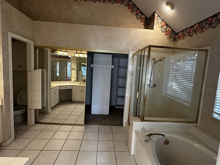 18532 Bay Pines Ln — Photo 14