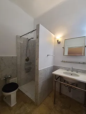 Rented by Corcoran | media 6