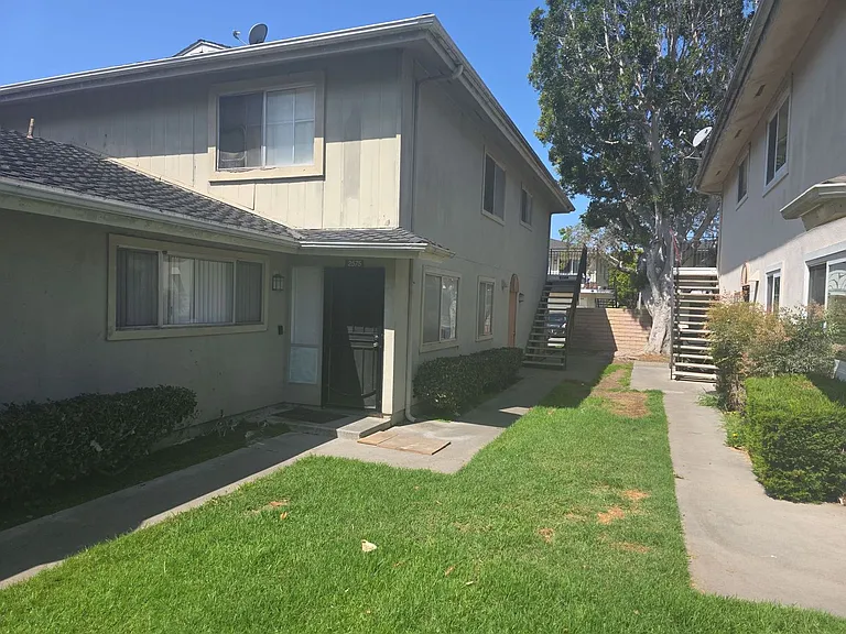 2577 Anchor Ave — Photo 4
