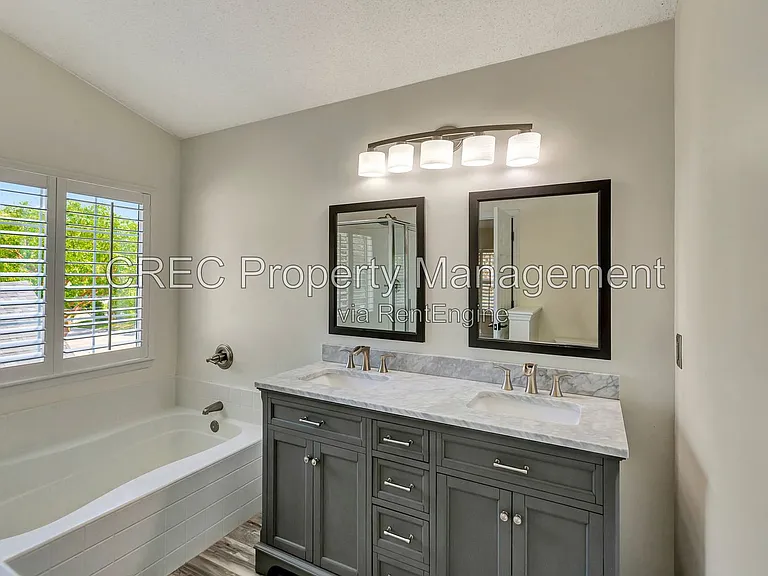 1336 Wild Olive Dr — Photo 25
