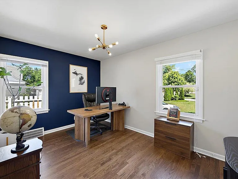 303 Midland Blvd — Photo 20