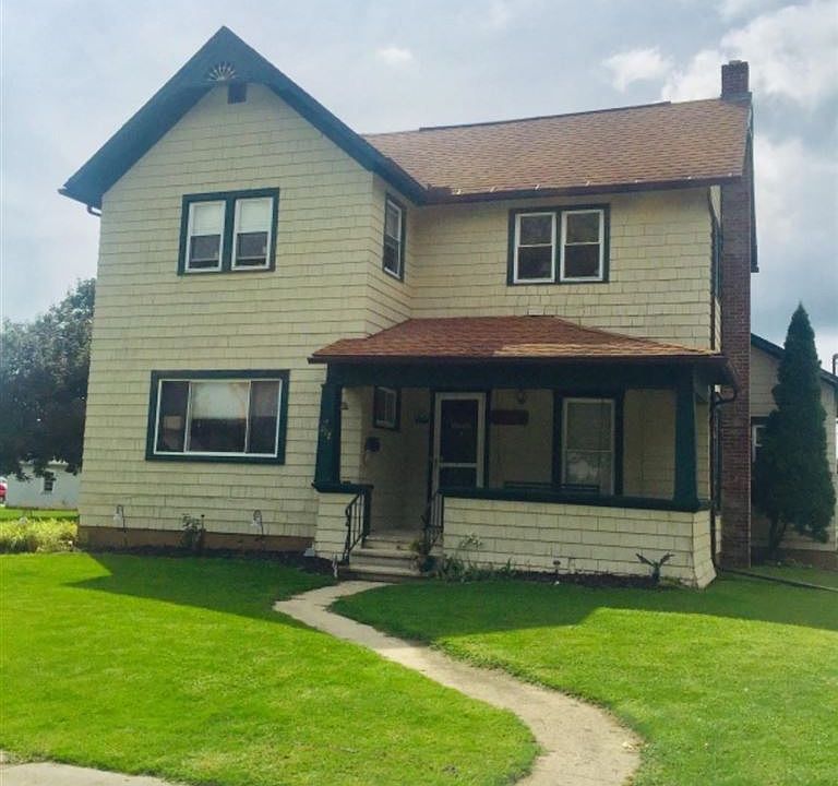 1st image of 212 S Gibson St