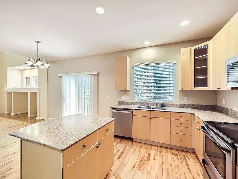 4809 Lucca Dr — Photo 16