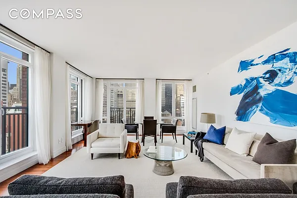 Rented by Compass | media 45