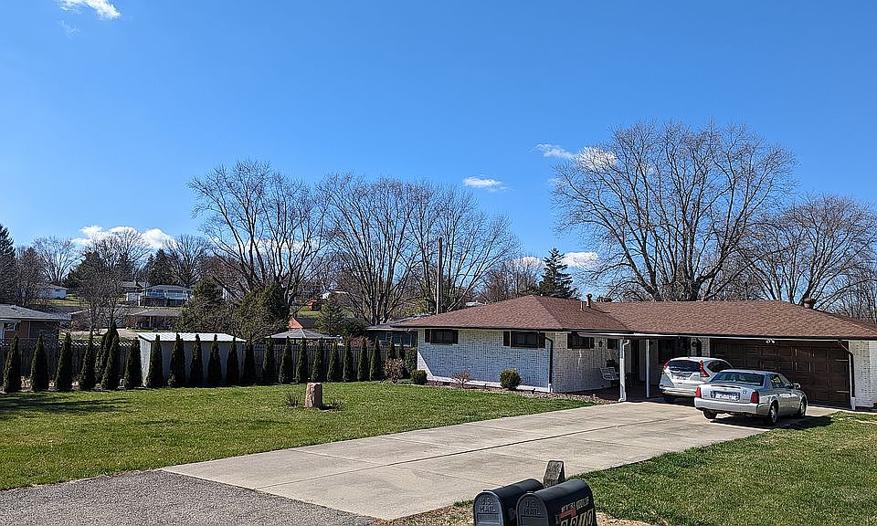 1st image of 2820 Dogwood Cir