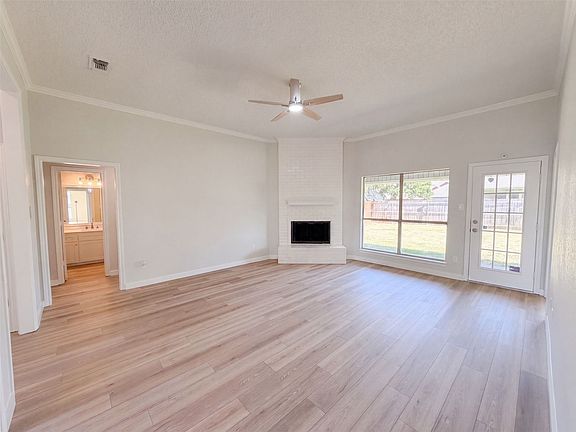 3rd image of 6037 Sundown Dr