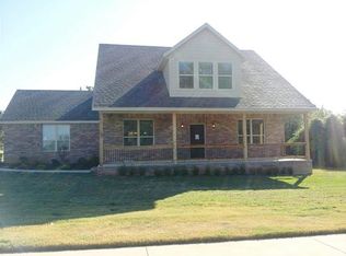 6373 Persimmon St, Fayetteville, AR 72704