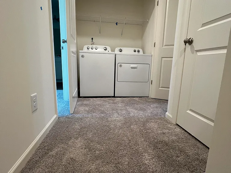 136 S Chubb Rdg — Photo 16