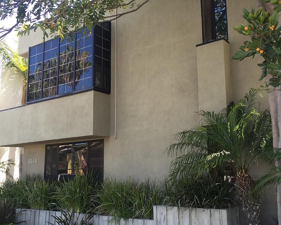 2nd image of 5949 E Naples Plz APT 1