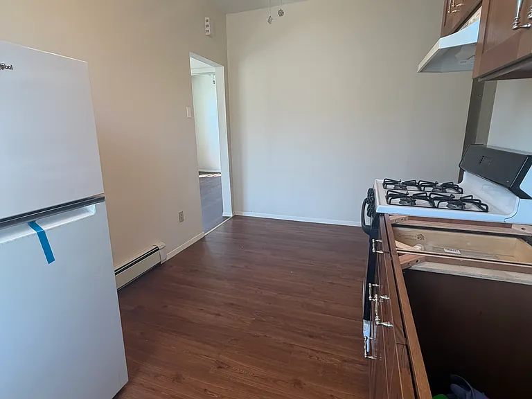 304 N Wellwood Ave #3 — Photo 12
