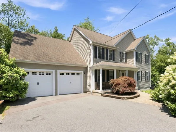 524 Lindsey St, Attleboro, MA 02703