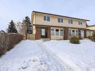70 E McLevin Cres, Red Deer, AB T4R 1S9