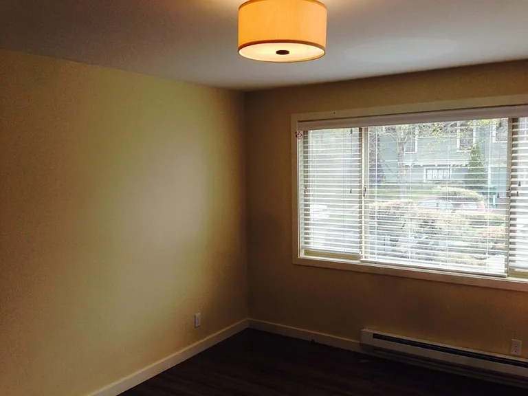 H04619mq -Ref Mari Don Apts — Photo 6